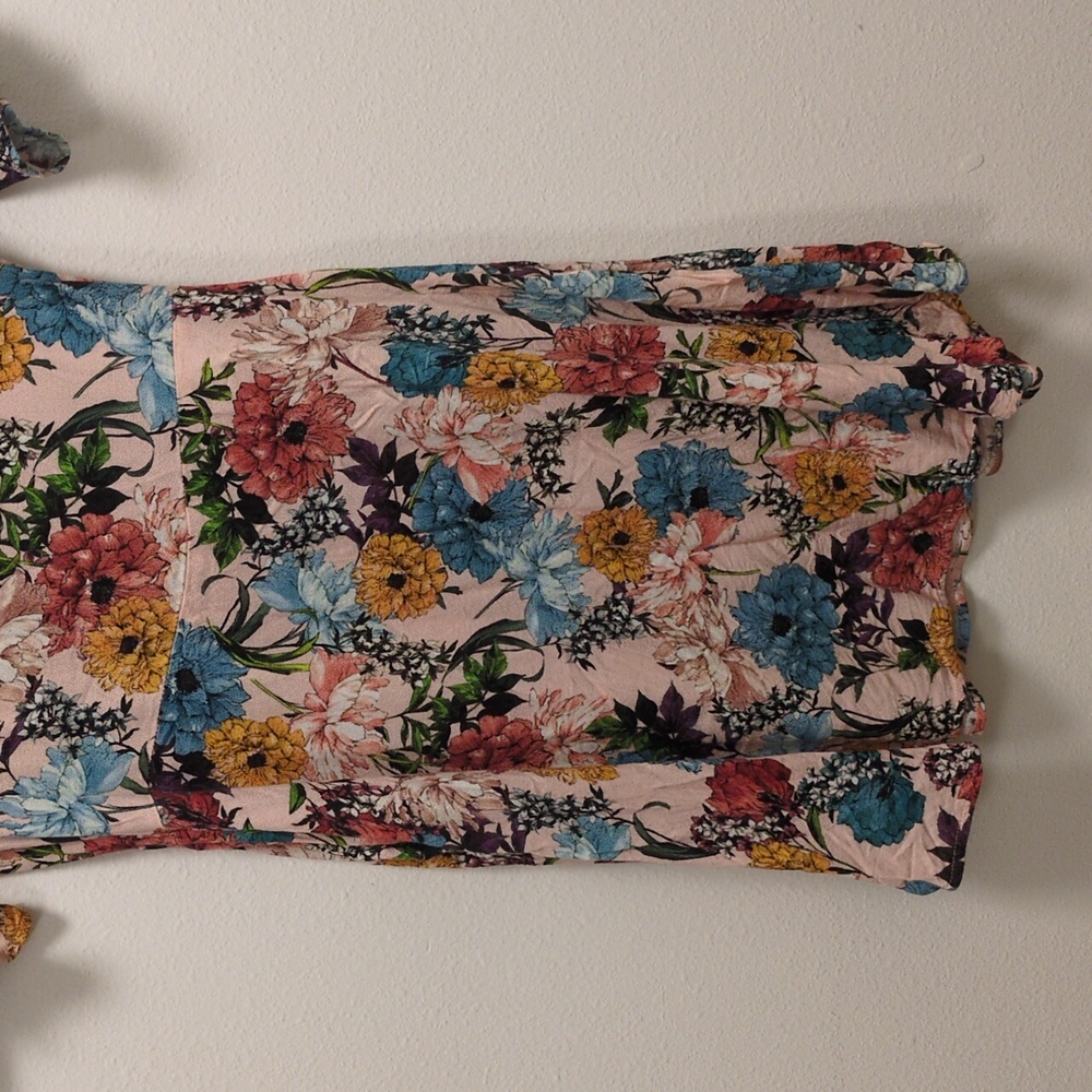 Chic MNG Casuals Floral Mini Dress - Effortless Elegance - Fun - Flirty - EUC - Picture 8 of 11